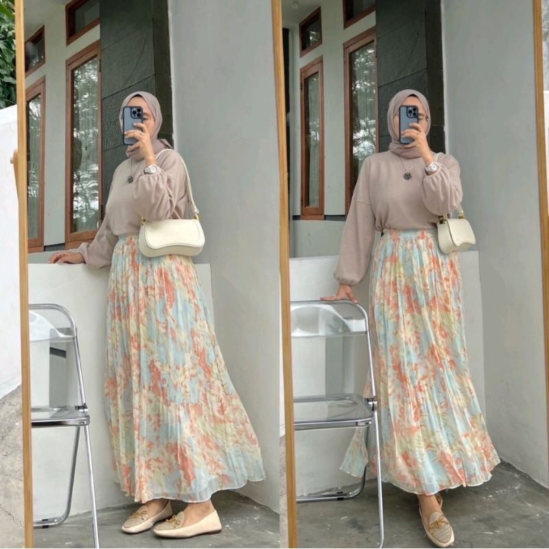 Yasmine Pleats Skirt by Outfix