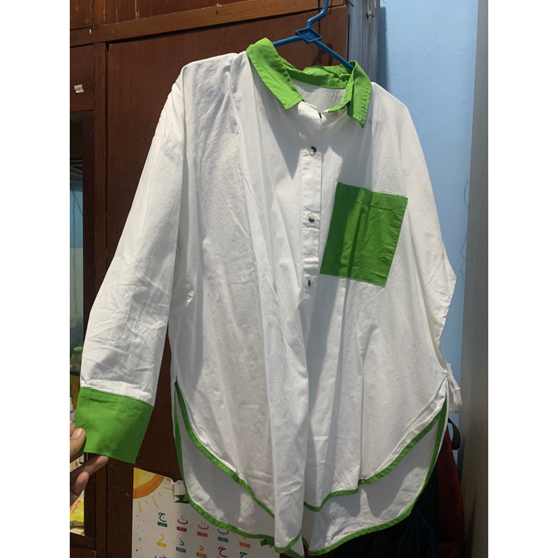 kemeja oversize Aluna