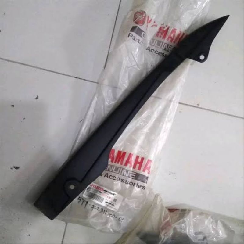 COVER TUTUP RANTAI GIR BELAKANG JUPITER Z NEW JUPITER Z ROBOT PART ORIGINAL YAMAHA