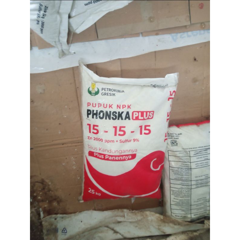 PUPUK NPK PHONSKA PLUS 15 15 15 KEMASAN PABRIK PETRO 25 KG