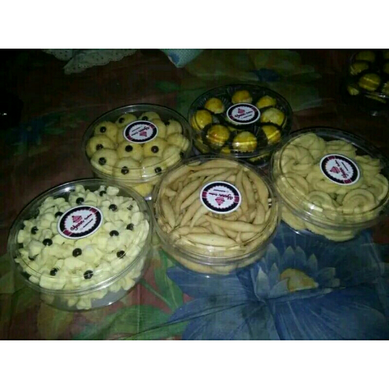 

kue lebaran kemasan 250gr