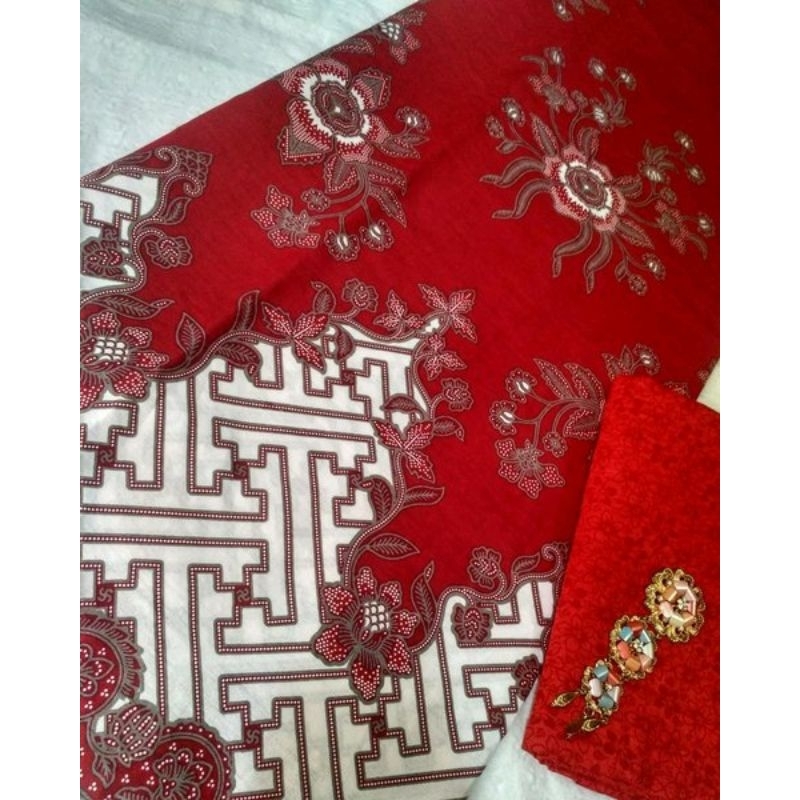 Kain batik merah madura stigma meteran