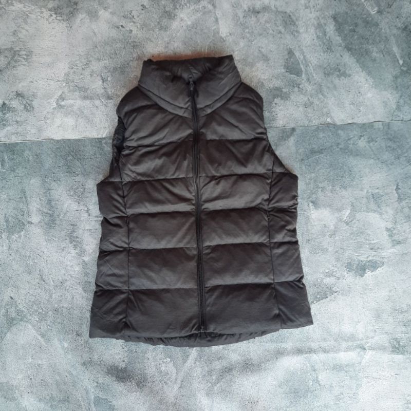 Vest Uniqlo bulu angsa