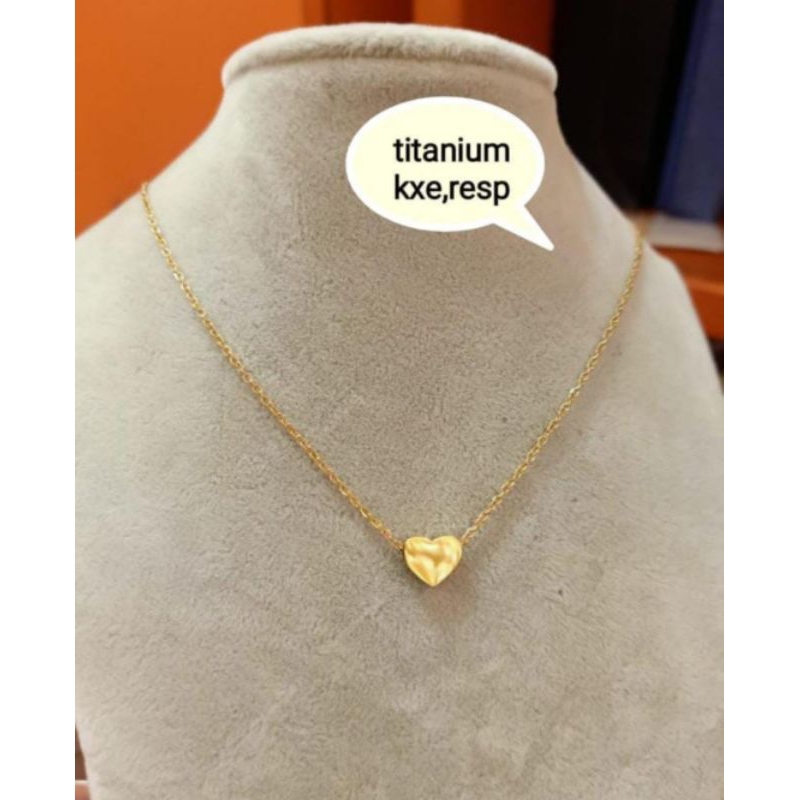 Kalung titanium koleksi NBC.MEDAN yg F hanya Gold  kode 01 , awet,tahan lama