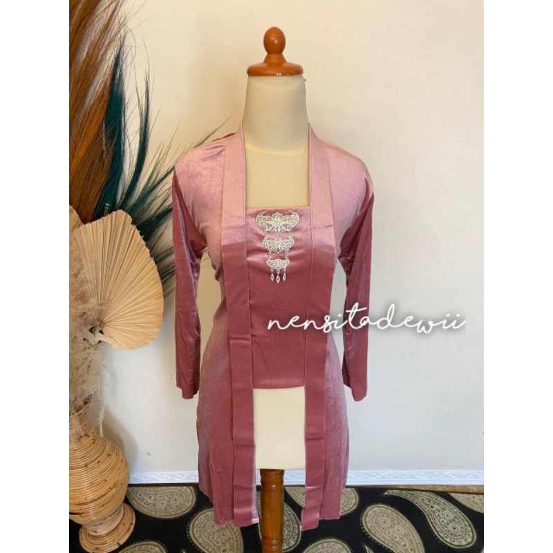 Kebaya Panjang, Model Kutubaru - Warna Rose Gold