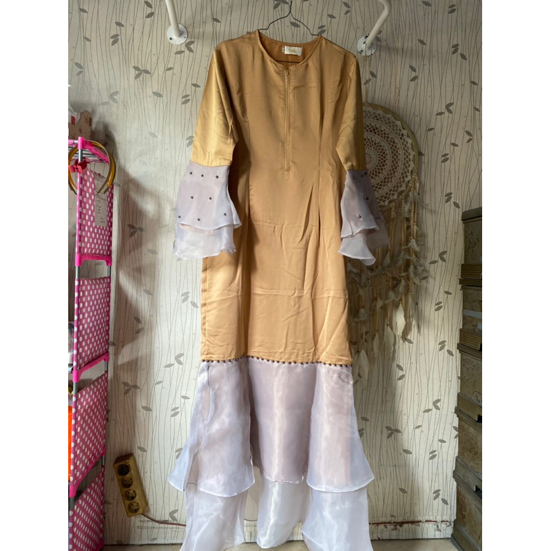 Preloved Mermaid Dress By Pekgo ori