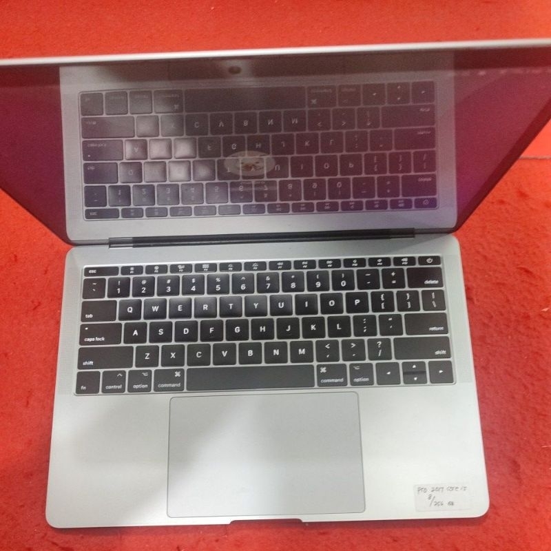 macbook pro 2017 second