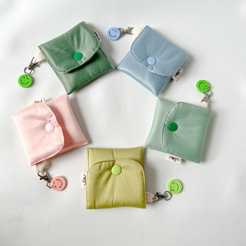 Mini pouch / Airpod pro pouch - Smiley smol pouch | LA.IDEAS