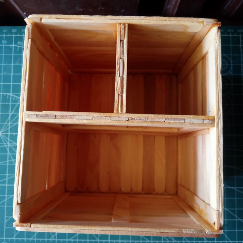 

tempat pensil dari stik es krim