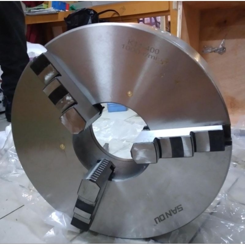 Chuck bubut 16" 3 jaw - chuck bubut 16 inch kaki 3 - klaw 16inch 3jaw - chuck bubut 16in  kaki3