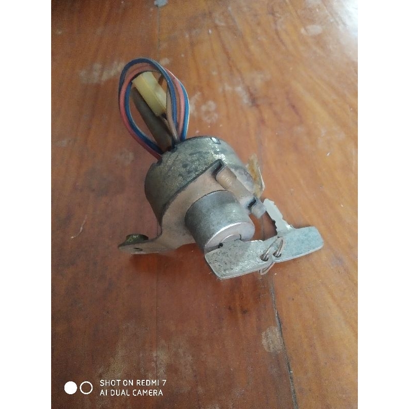 kunci kontak yamaha V 75 Nos