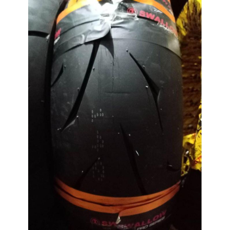 140 70 14 SB 151 SLASH TUBELESS BAN LUAR MOTOR RING 14 MERK SWALLOW