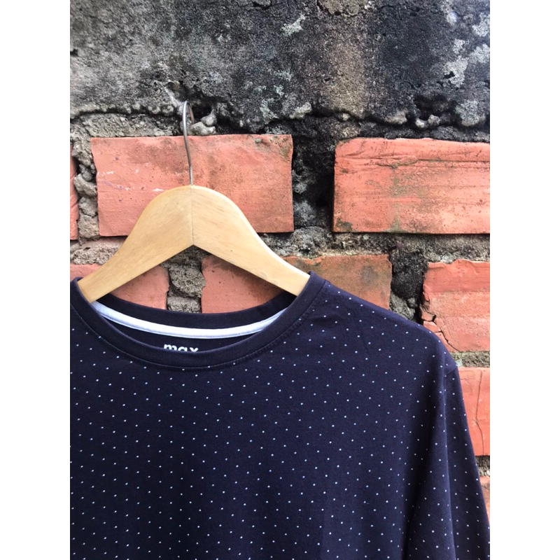 MAX T SHIRT “Kaos Pria Max Seken Ori, Size S (Panjang 67cm Lebar 50cm)