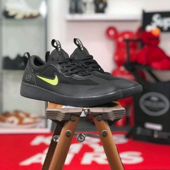 Nike SB Nyjah Free 2 &quot;Black Cyber&quot;