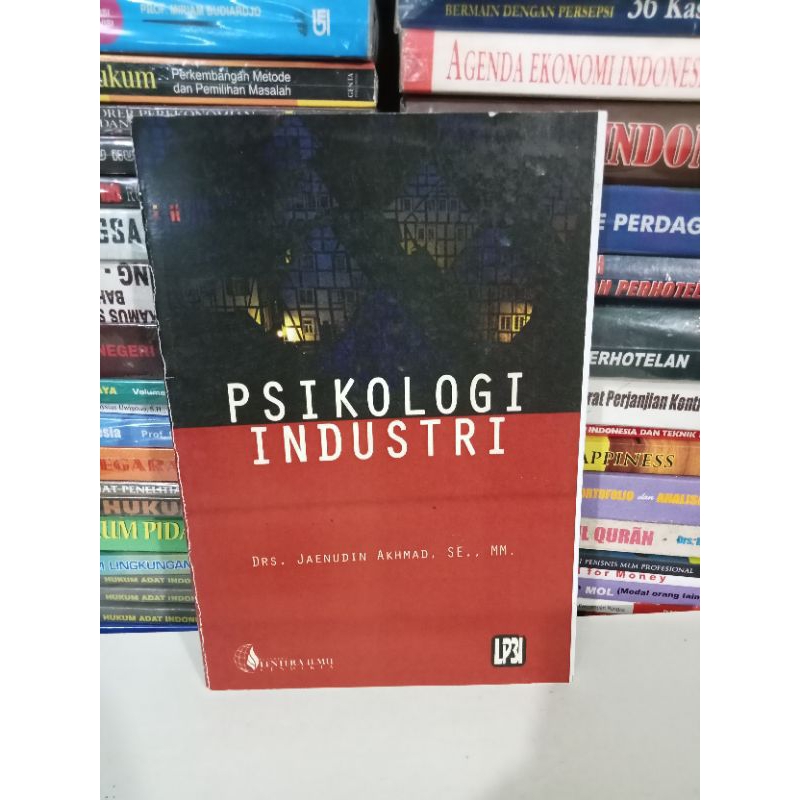 Buku PSIKOLOGI INDUSTRI.