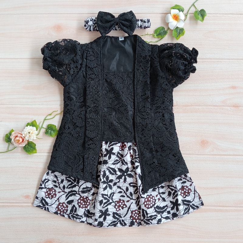Kebaya Bayi / Kebaya Anak Perempuan / Kebaya Anak Kutubaru warna Hitam