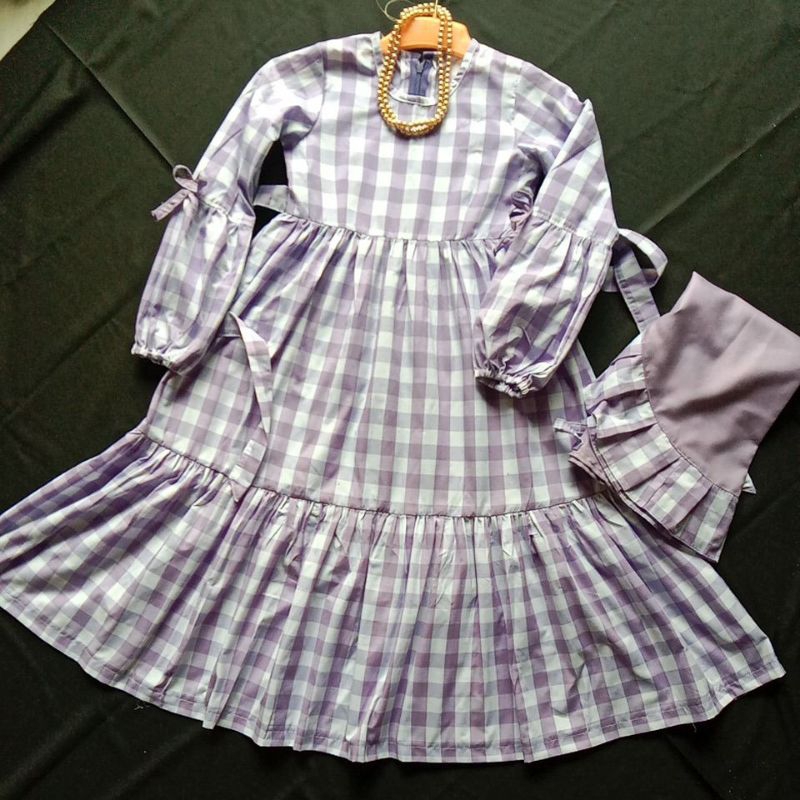 Naura gamis anak motif kotak2