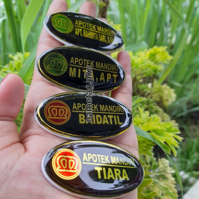 

Nametag Oval / Papan Nama Oval / Bros jilbab Oval