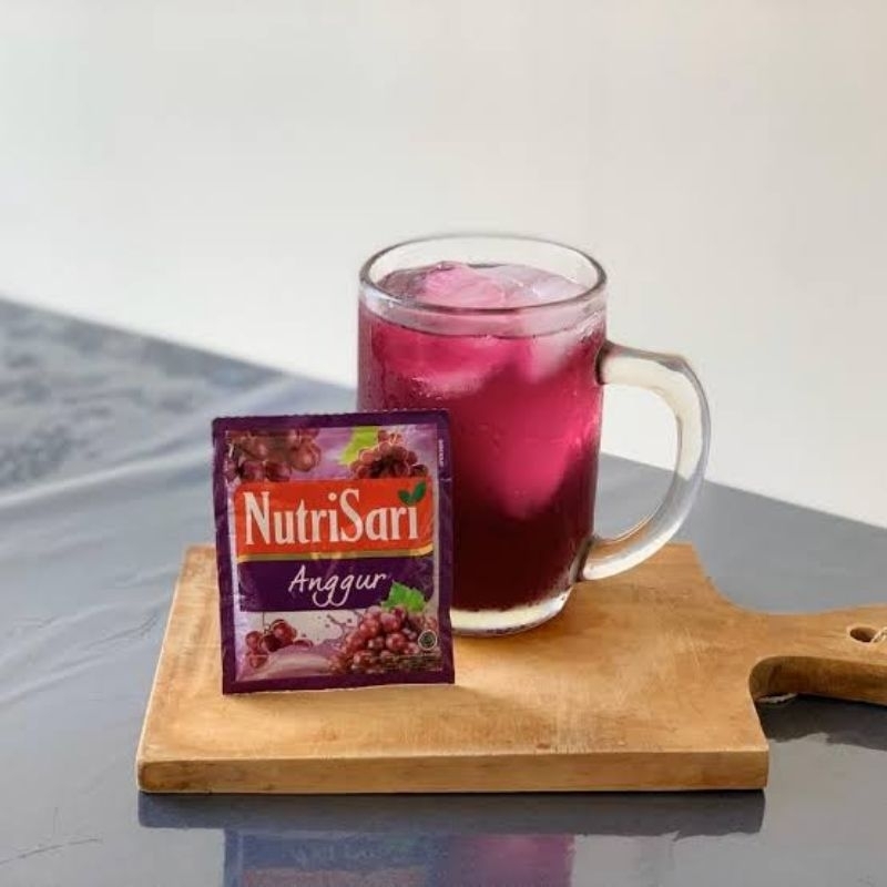 

Nutrisari Rasa Anggur Minuman Buah Anggur Vit C Serbuk Minuman Siap Saji 10sch
