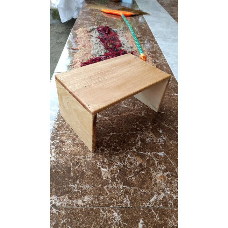 kursi jongkok kayu solid