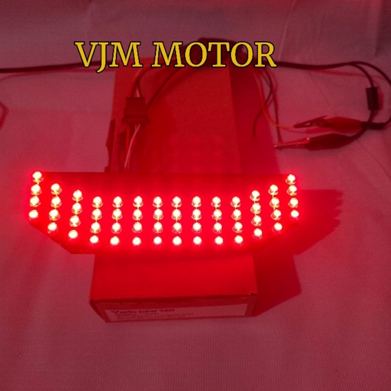 Stoplamp Vario 160 LED 56 LED Running Merah Modifikasi