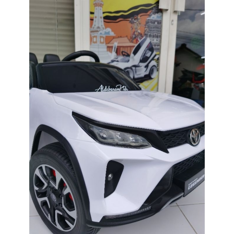 mobil mainan aki PMB NEW 7588 Toyota Fortuner Official License