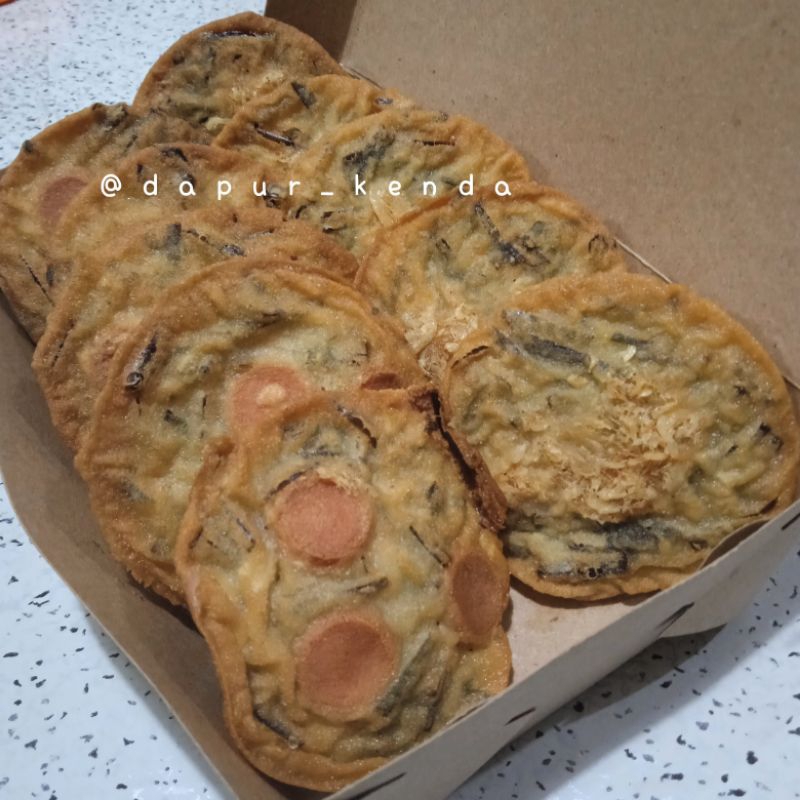 

Bakwan Pontianak Topping Sosis & Udang Rebon / Bakwan Pontianak