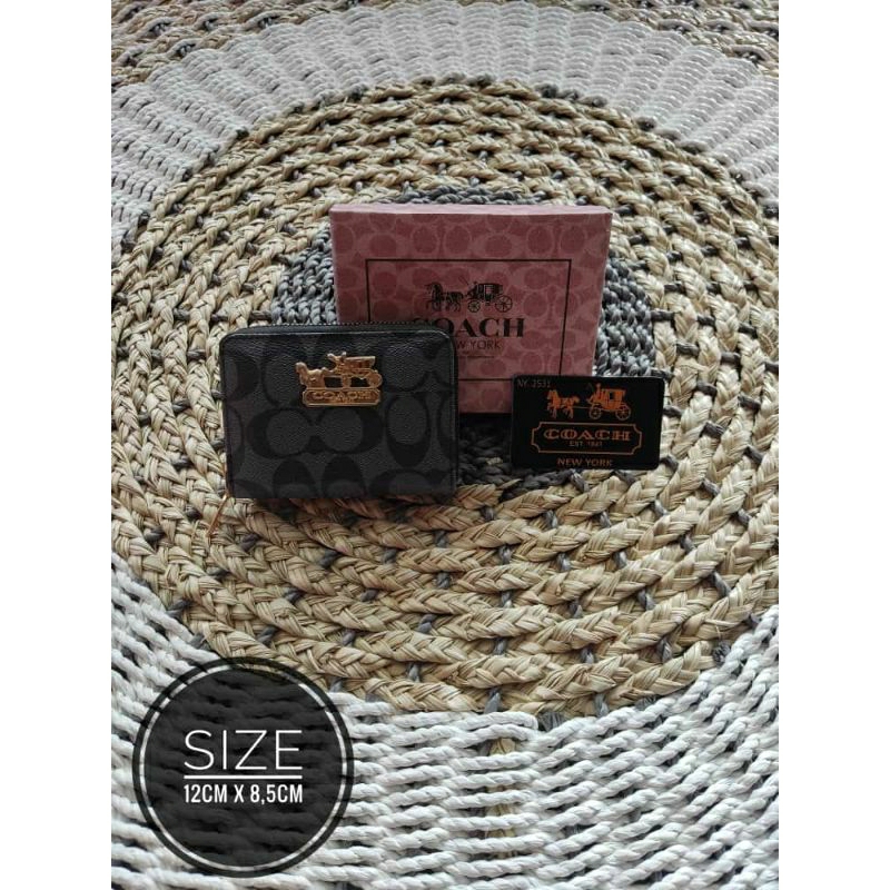 Dompet By. Lacoste