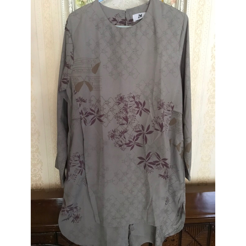 Preloved Zaskia Mecca Tunik