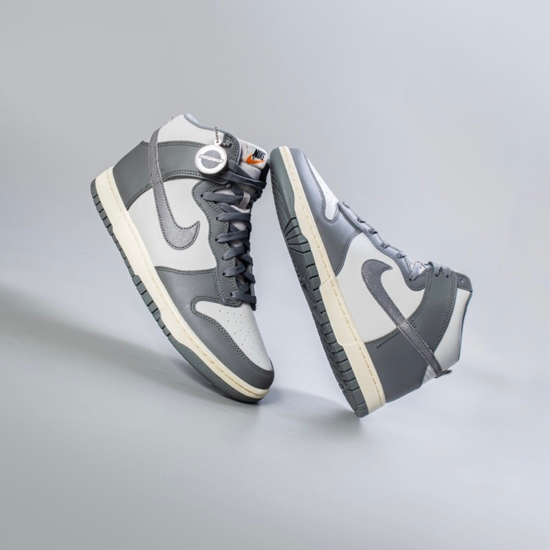 Dunk High Vintage Grey