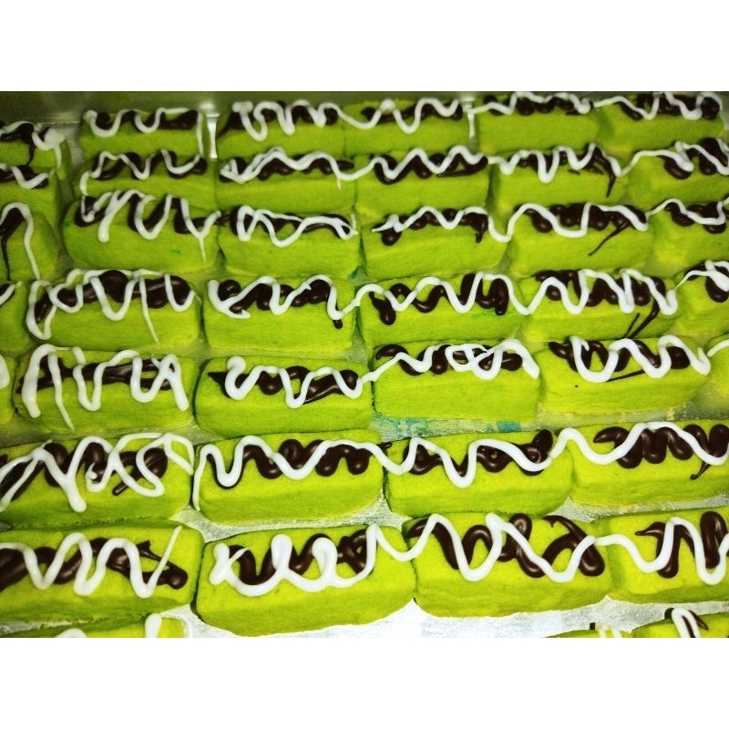

KueLebaran/Kue_pandan_coklat_vanila