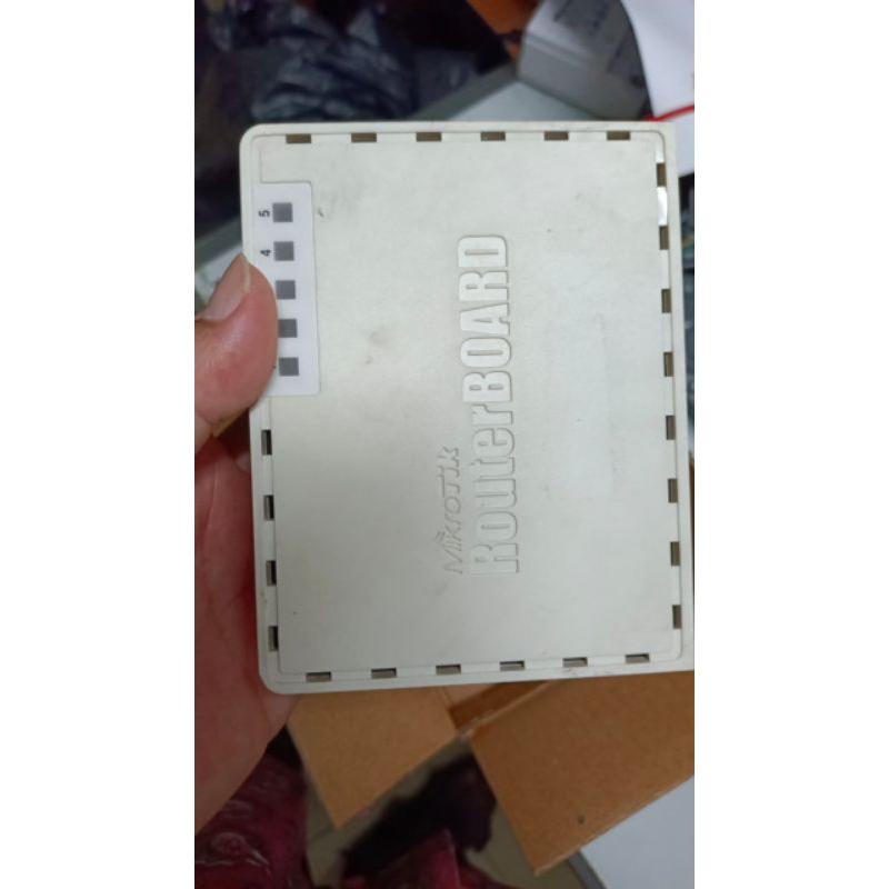 router mikrotik RB 750