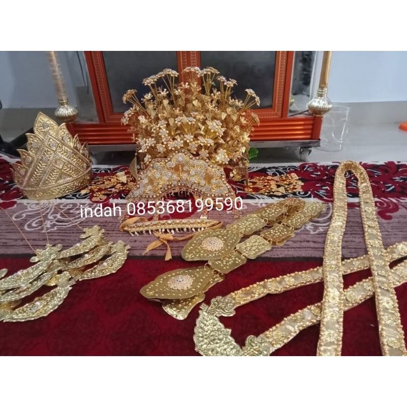 set mahkota adat Palembang