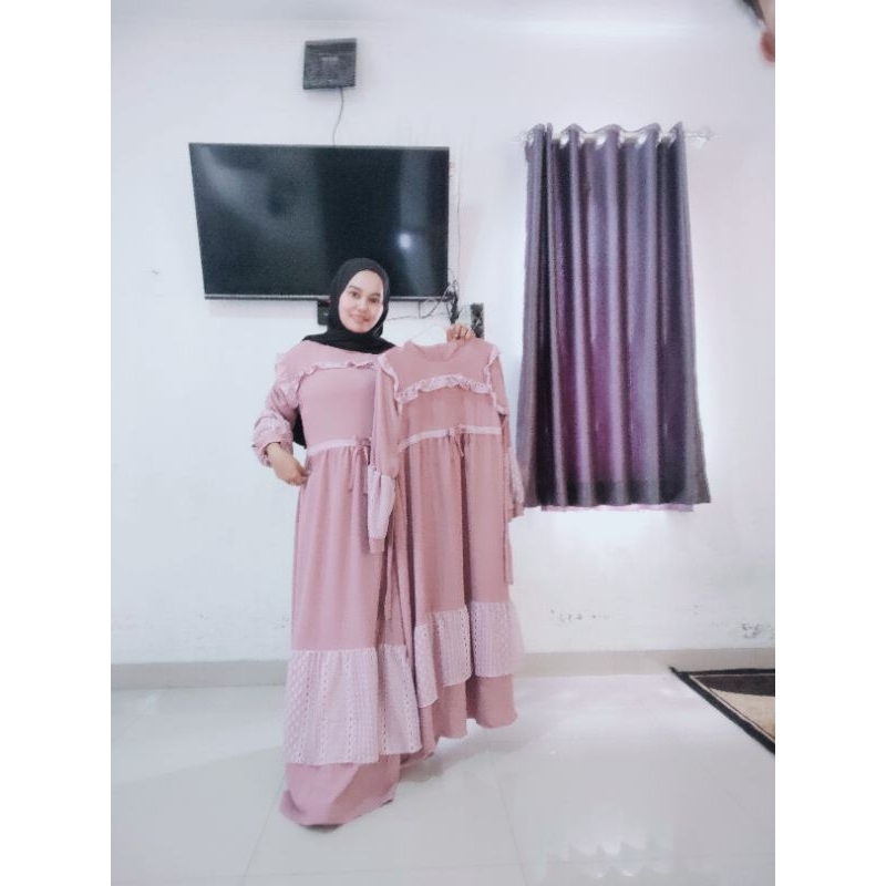 DISKON 55% Kualitas Premium Baju Gamis Couple Set Keluarga Ibu Dan Anak Perempuan Terbagus Azraqi Bahan Crinkle Polo Premium Tebal Dan Adem Dress Mom And Kids Gamis Ibu Dan Anak Terbaru Dress Cantik Ibu Dan Anak Gamis Couple Terbagus Terbaru