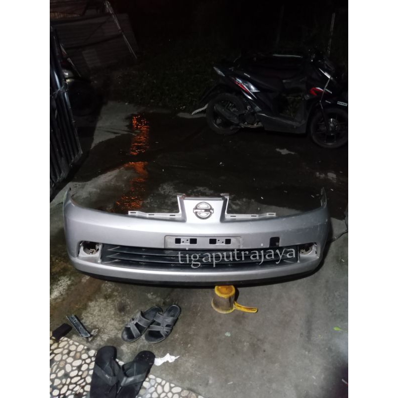 bumper depan nissan latio 2008