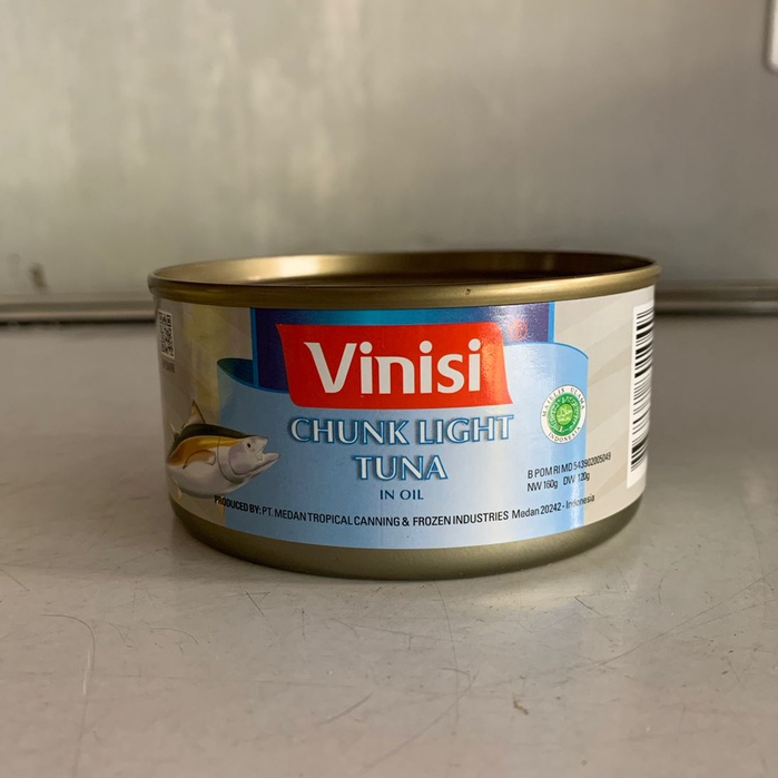 Vinisi Chunk Light Fish Tuna in Oil/Daging Ikan Tuna Dalam Minyak120Gr