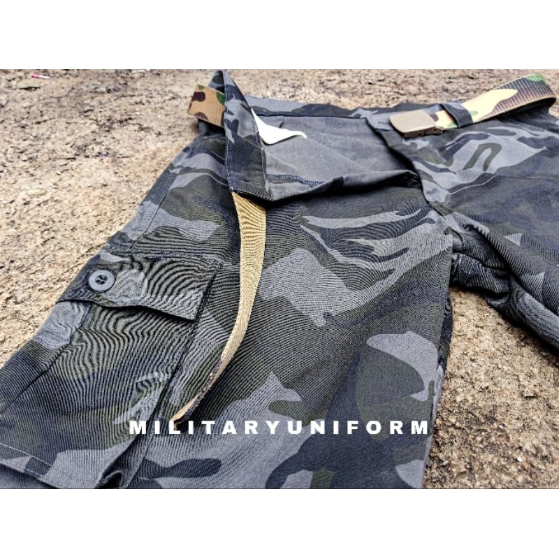 CELANA PENDEK RUSIA TWILL