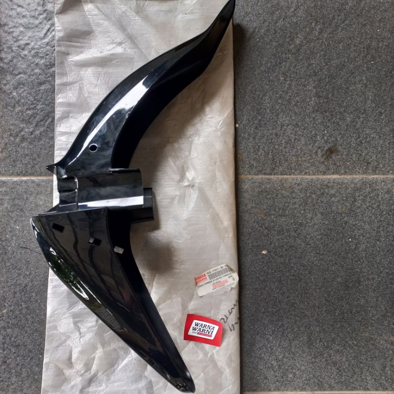 Fender slebor spakbor depan F1ZR FIZR Hitam | 4US-F1511-00-33