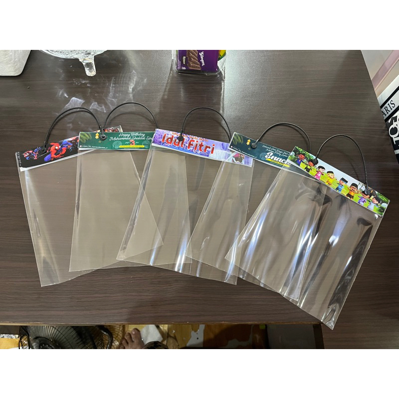 

Bungkus snack hampers