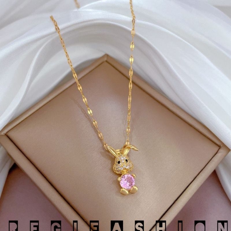 { COD } Kalung Titanium Wanita Korea Liontin Ruby Kelinci Kalung Wanita Korea Anti Karat Tidak Luntur