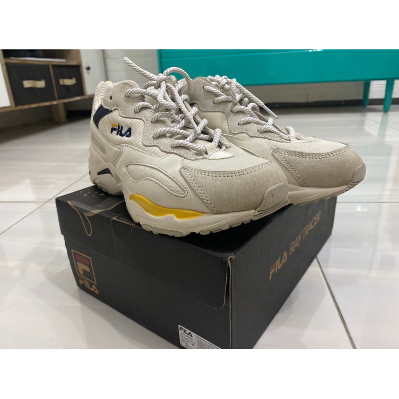 Sepatu Fila Ray Tracer Warna Putih Original