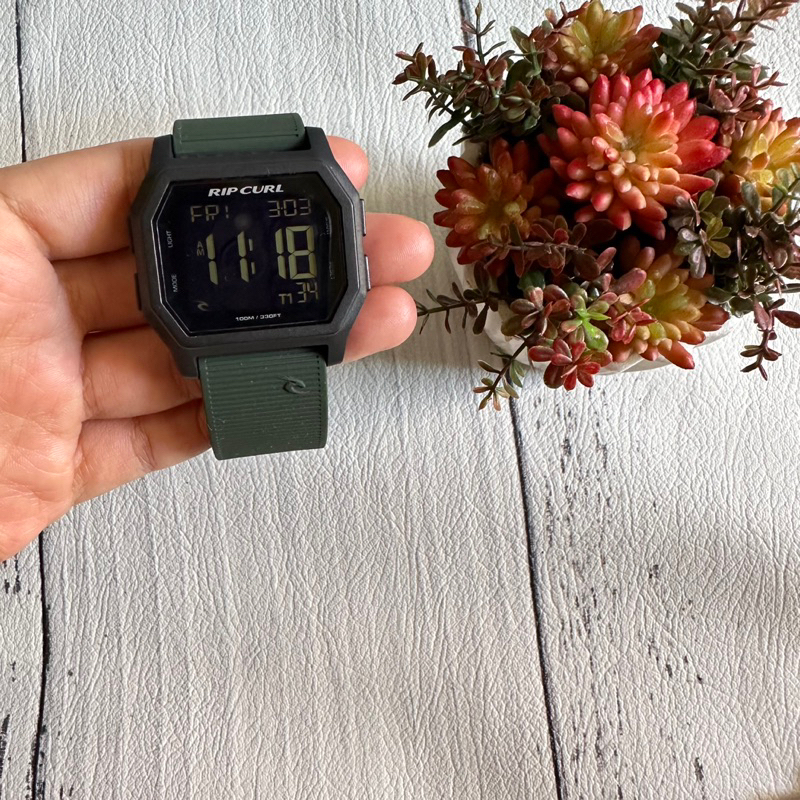 RIPCURL jam tangan ATOM digital rubber green army hitam NEW ORIGINAL 100%