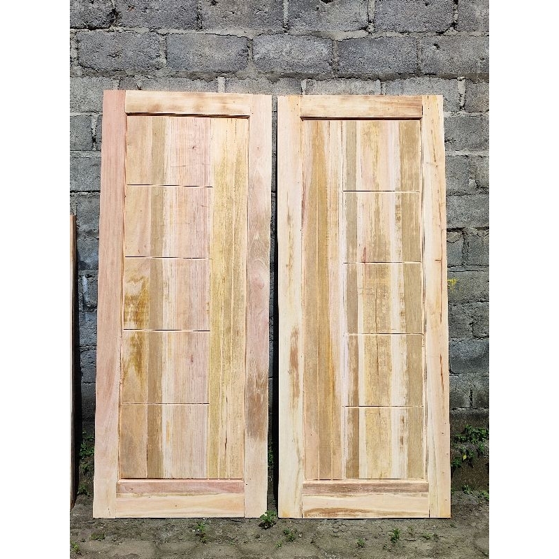 PINTU RUMAH KAYU MAHONI