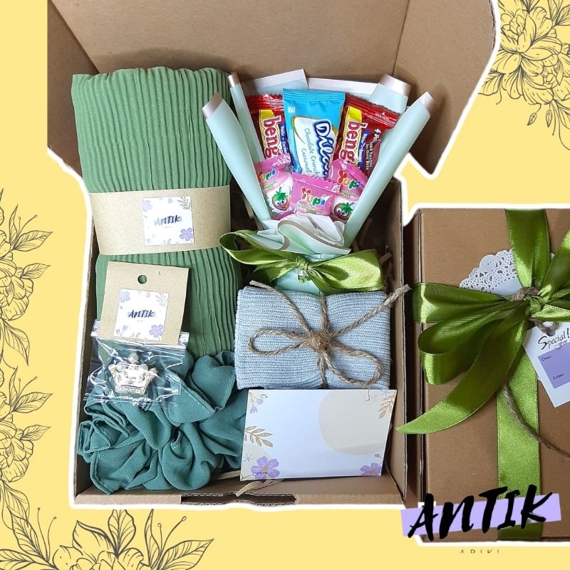 HAMPERS HIJAB PASHMINA PLISKET MINI BUKET GIFT BOX PEREMPUAN/ULANG TAHUN/WISUDA/ ANNIVERSARY VARIASI