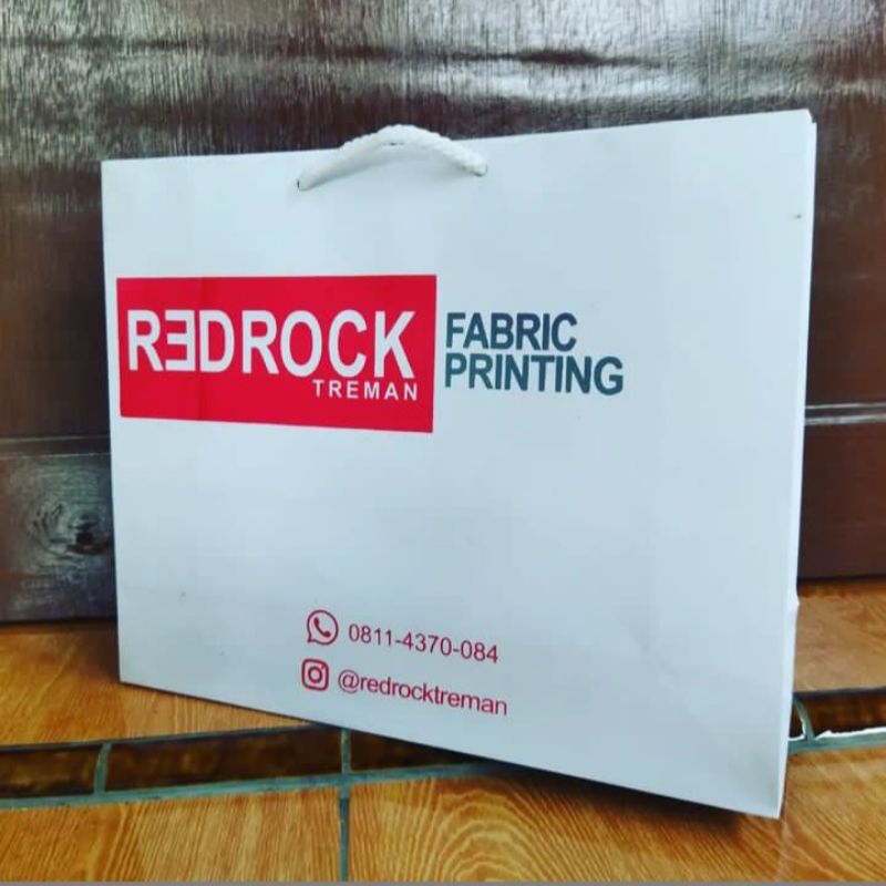 

PAPERBAG CUSTOM DUA WARNA UKURAN 30×10×25