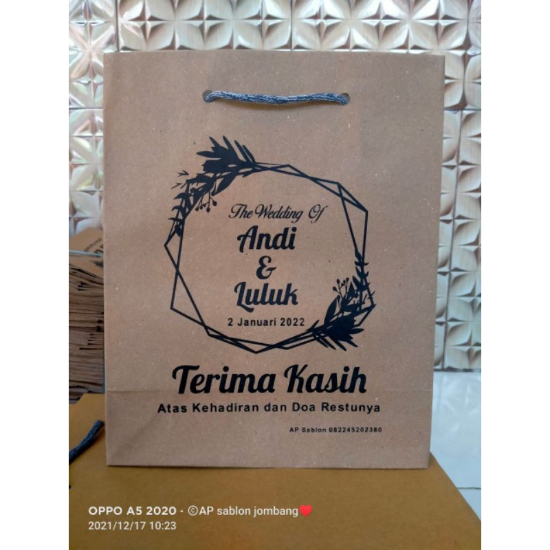 

Paper bag free sablon/Paper bag coklat/Paper bag costum sablon