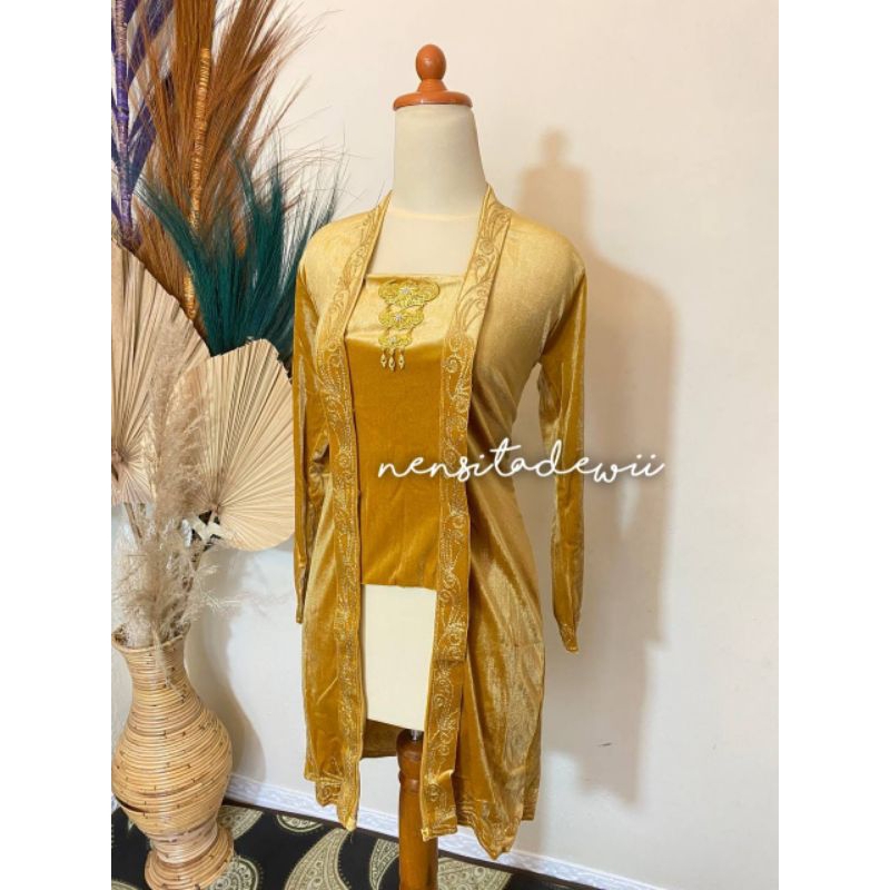 Kebaya Bordir Panjang, Model Kutubaru - Warna Gold