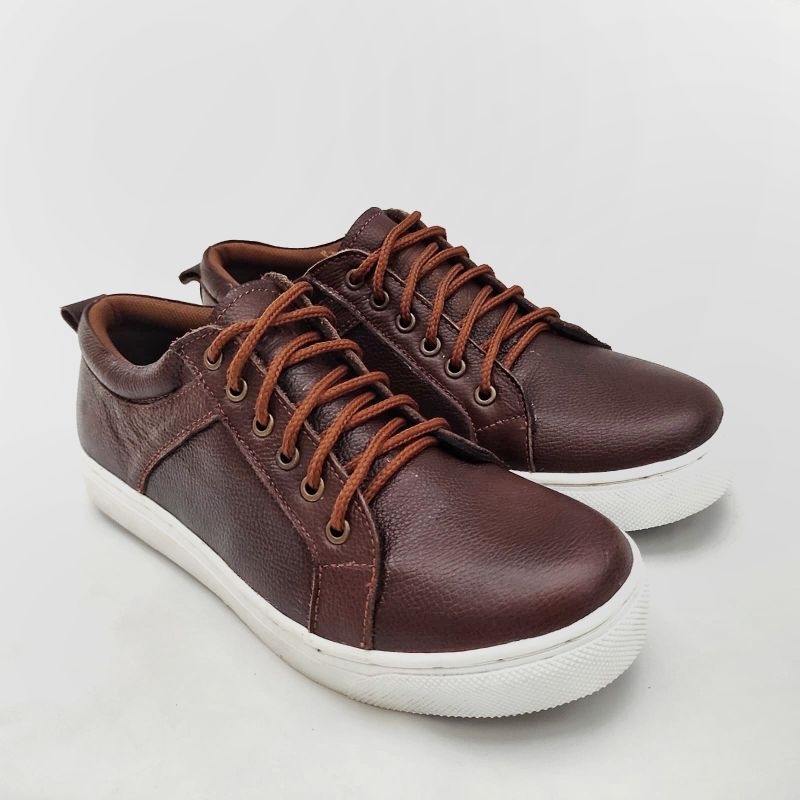 Sepatu Sneakers Pria Casual Bahan Kulit Asli 100% Original Elegan Cs2