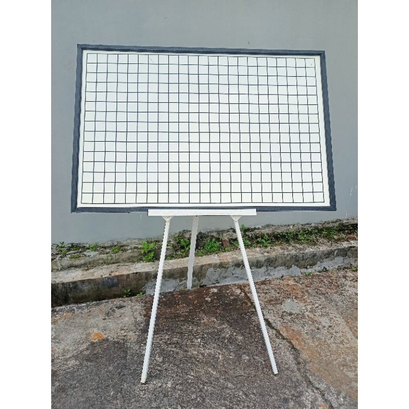 

papan kotak 120x80 plus jagrak kayu / papan kotak-kotak / papan strimin / papan geometri / papan data / matematika