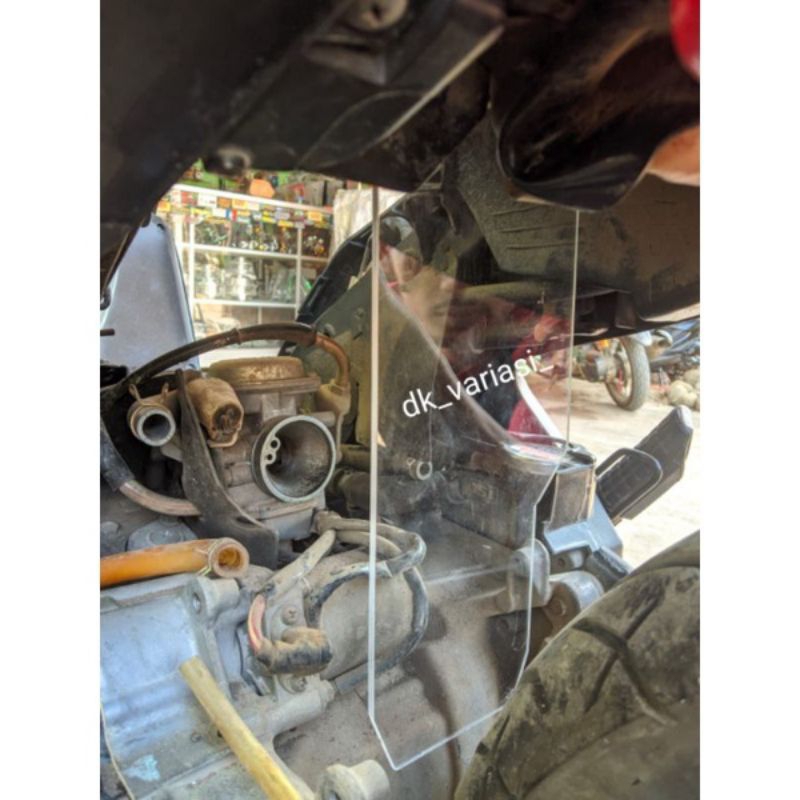 AKRILIK MUDFLAP VARIO KARBU AKRILIK VARIO